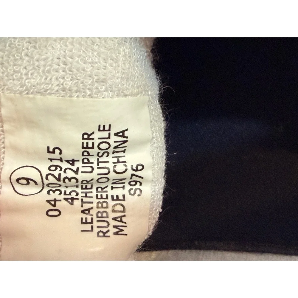 Tommy Bahama Womens White Leather Lace Up Sneakers Navy Heel S976 Size 9
